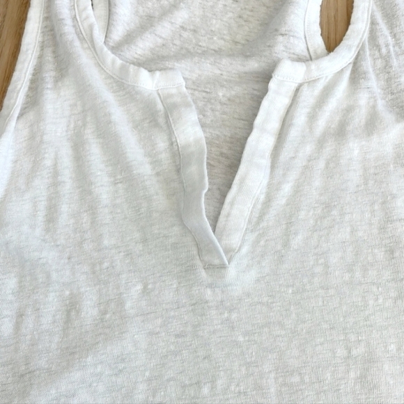 Vince Split Neck Racerback White Linen Tank Top Women's XS Summer Casual EUC - Picture 7 of 8
